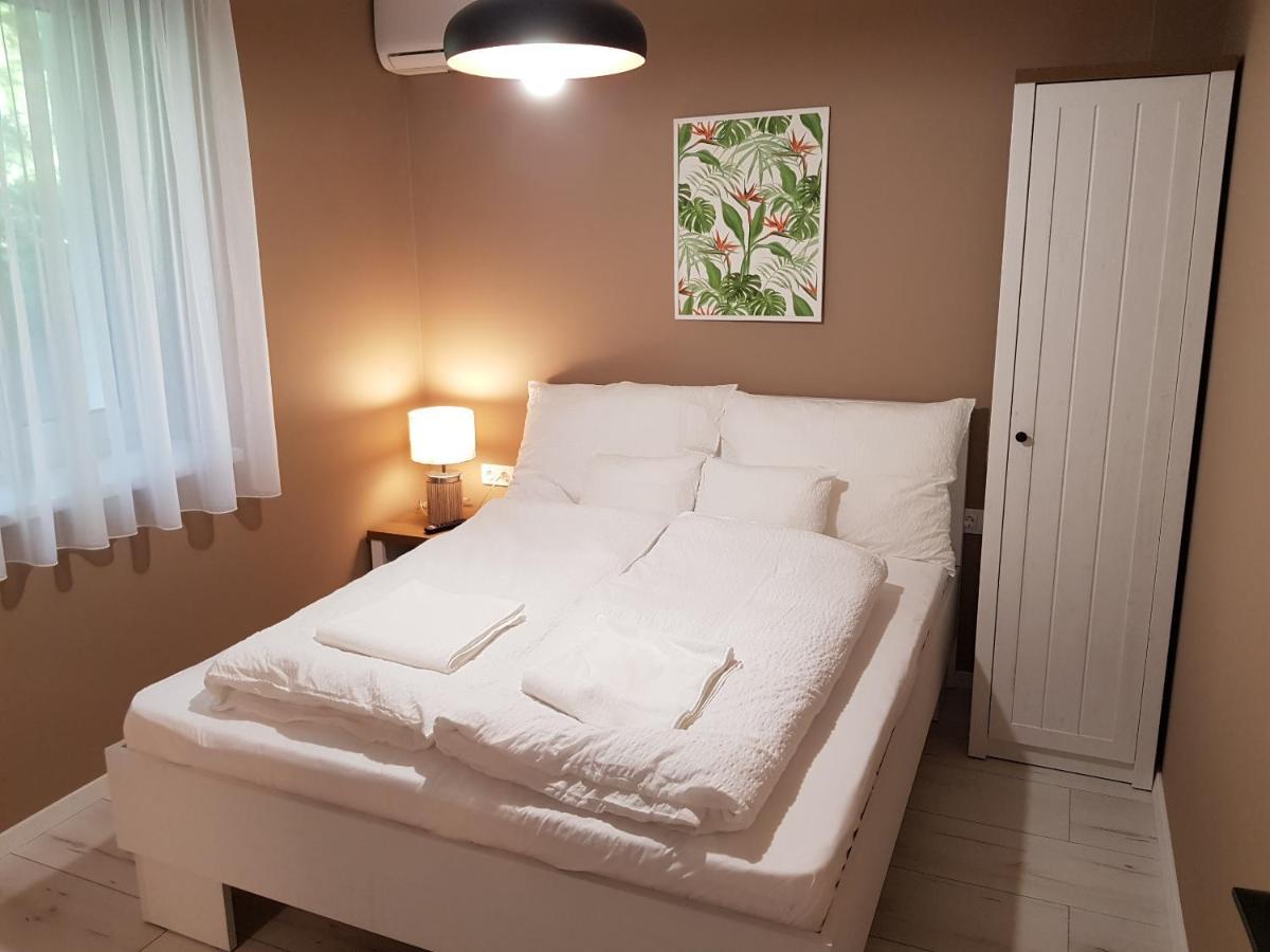 קסזטלי Rigo Apartman מראה חיצוני תמונה