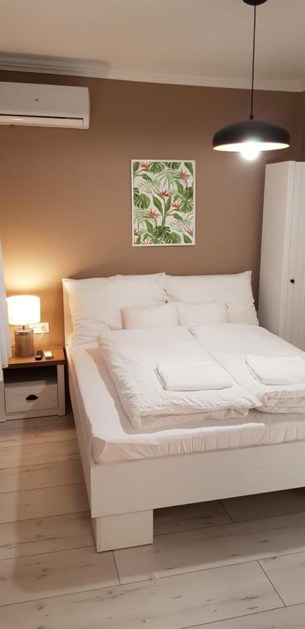 קסזטלי Rigo Apartman מראה חיצוני תמונה